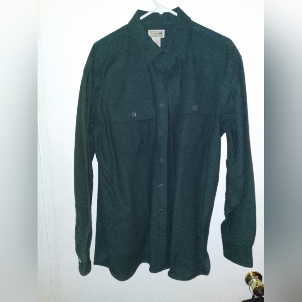 LL bean heavy buttoned shirt dark green L
